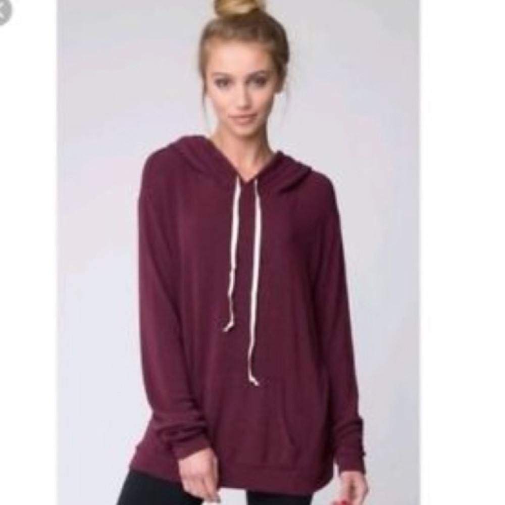 Brandy Melville Maroon Hoodie💫⭐️